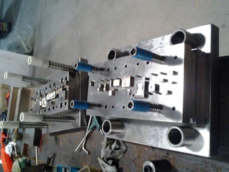 宁南模具制造-12